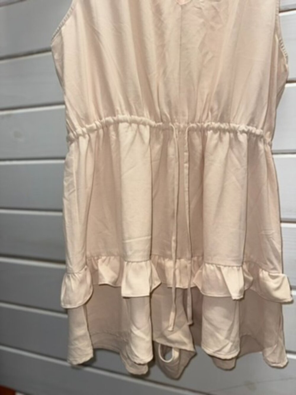 Cream Ruffle Romper Large - Picture 3 of 5